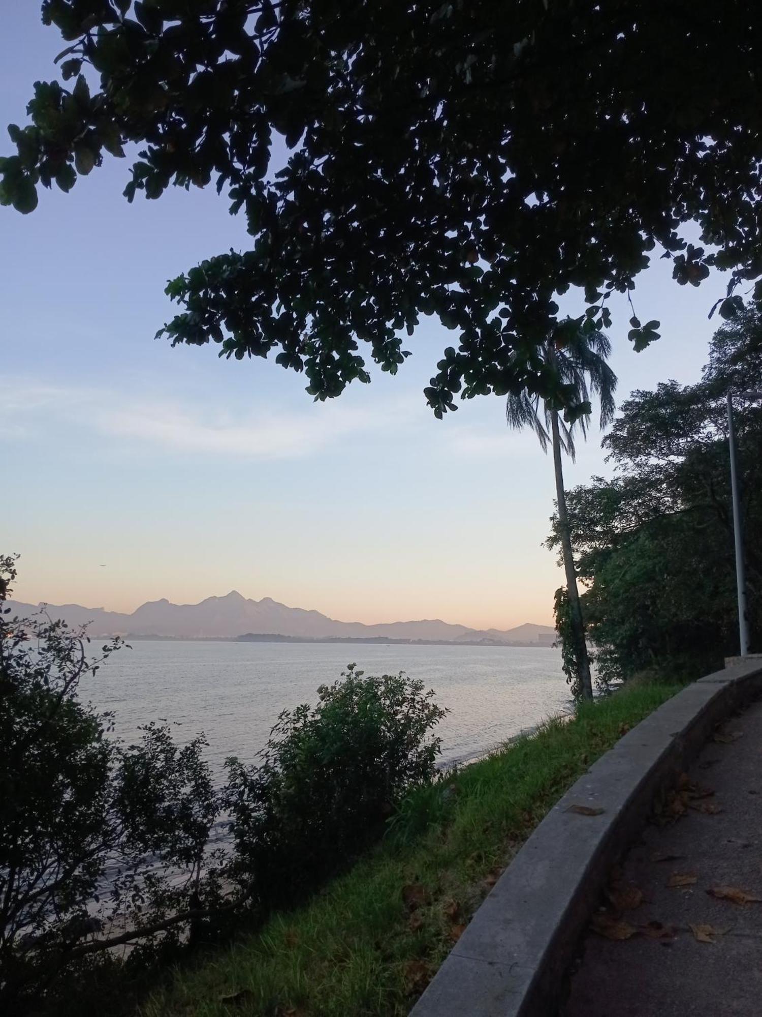 Privado Cama Casal Ou Solteiros Apto * Rio de Janeiro